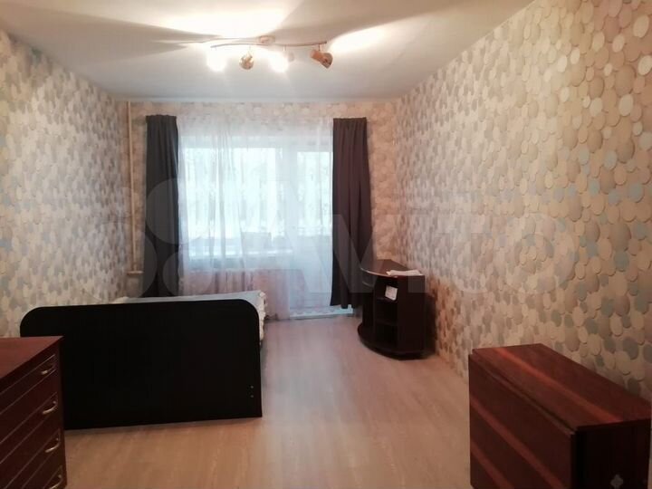 Комната 17 м² в 6-к., 4/5 эт.