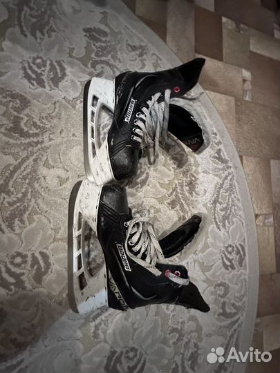 Хоккейные коньки bauer