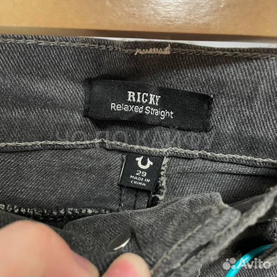 Джинсы true religion серые