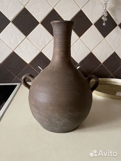 Глиняный кувшин