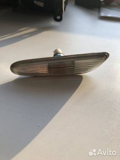 Поворотник правый Bmw 5-Series E60 N52B25A 05/2007