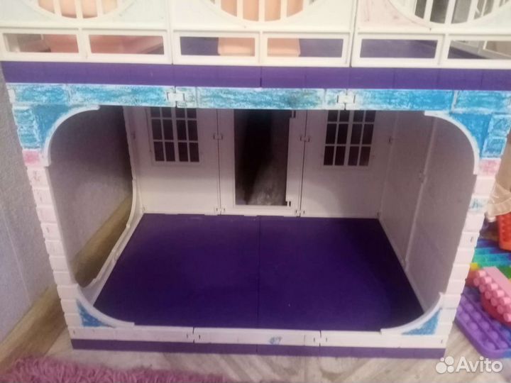 Домик кукольный бу