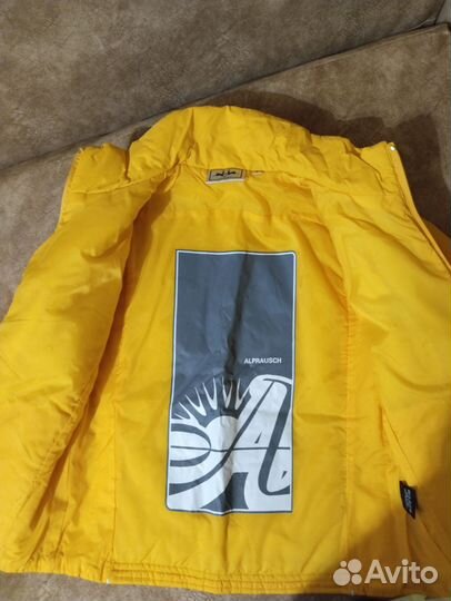 Куртка демисезонная женская/детская. Размер S