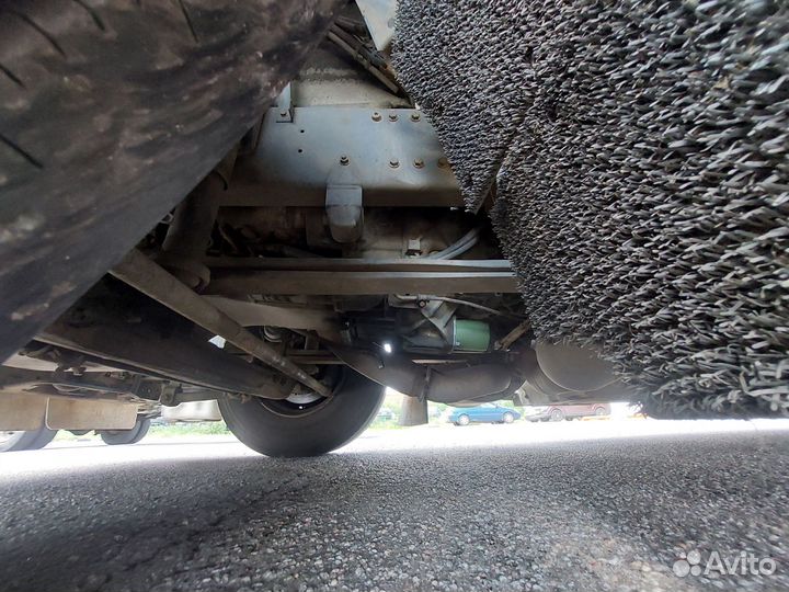 DAF XF105.410 с полуприцепом, 2012