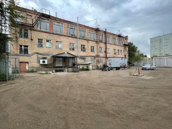 Продам помещение свободного назначения, 1452 м²