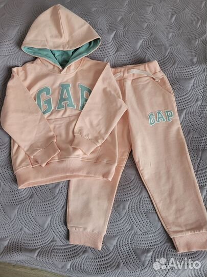 Костюм на девочку gap 98