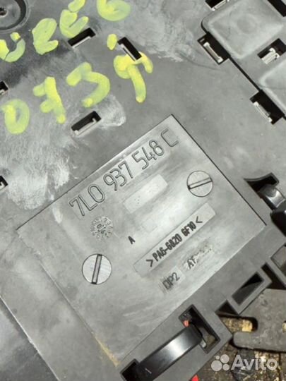 Блок предохранителей Volkswagen Touareg 2006