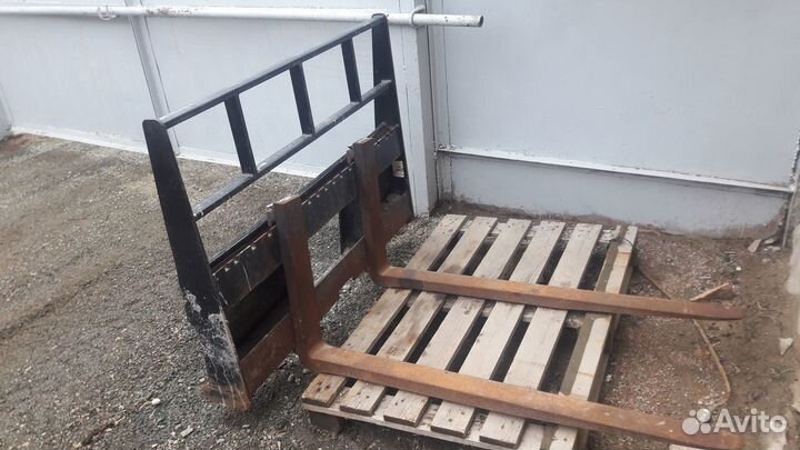 Услуги минипогрузчика