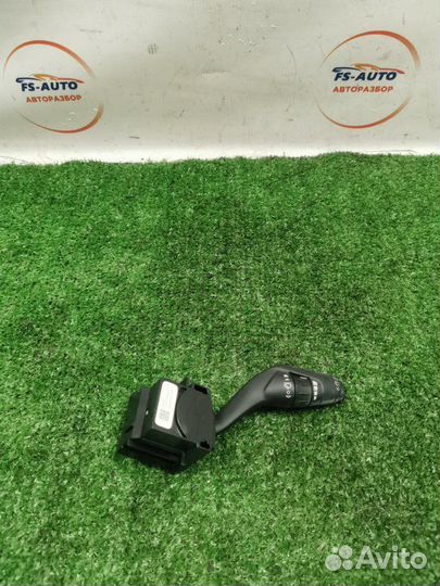 Подрулевой переключатель дворников Ford Focus 3