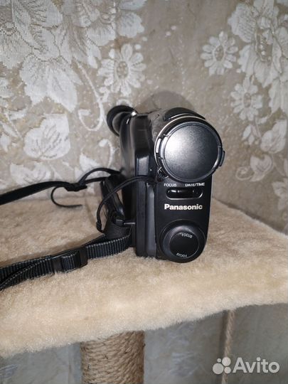 Видеокамера panasonic касетная на запчасти