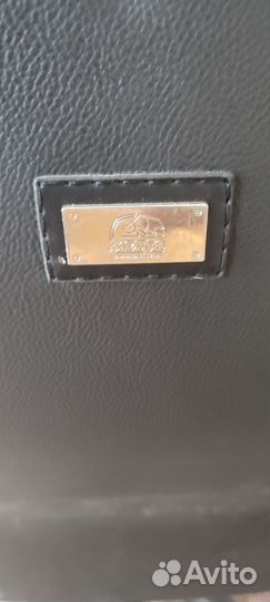 Офисное кожаное кресло руководителя