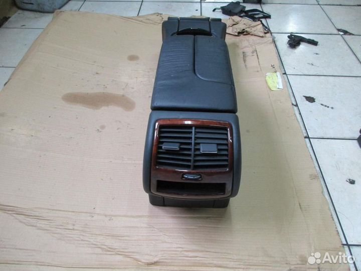 Подлокотник w220 S-class 113.960 2004