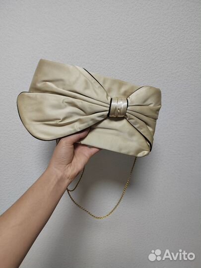 Клатч атласный бежевый