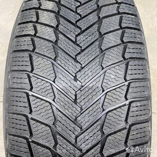 Michelin X-Ice Snow SUV 275/50 R20 113T