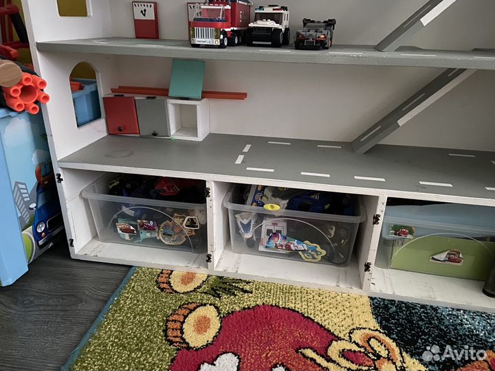 Гараж для машинок