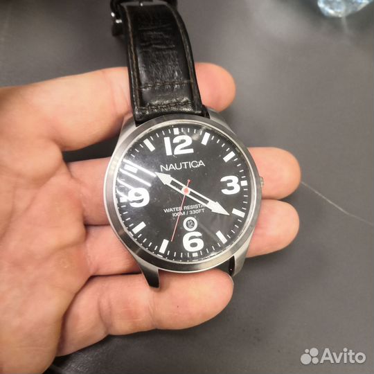 Часы Nautica