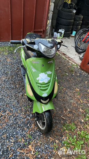 Скутер китайский под ремонт