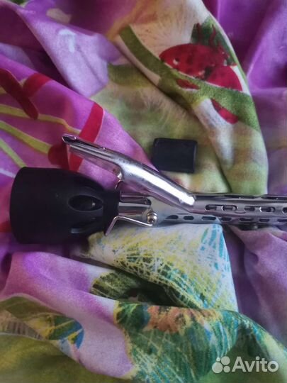 Фен щетка почти новая