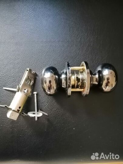 Дверная ручка