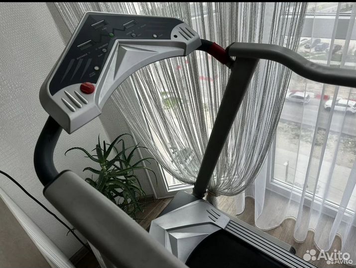 Беговая дорожка электрическая бу