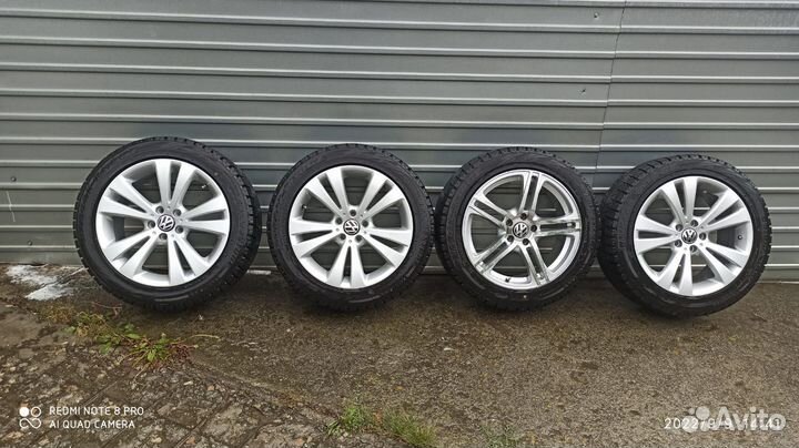 Bridgestone Blizzak Revo GZ 255/45 R18