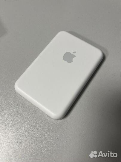 Повербанк apple battery pack magsafe
