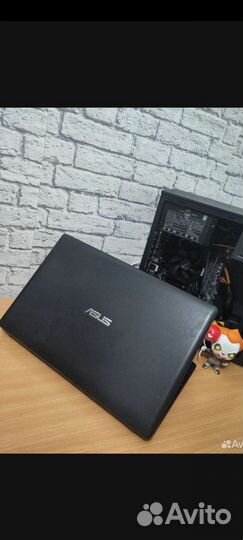 Ноутбук asus
