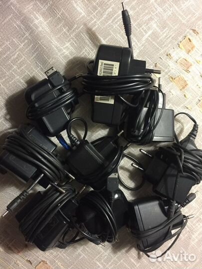 Зарядное устройство