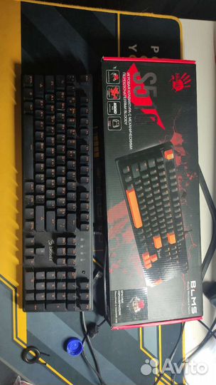 Игровая механическая клавиатура