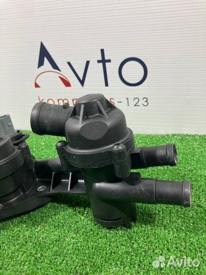 Корпус термостата Volkswagen Touran 1T cavc 2011