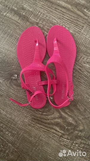 Резиновые женские сандалии
