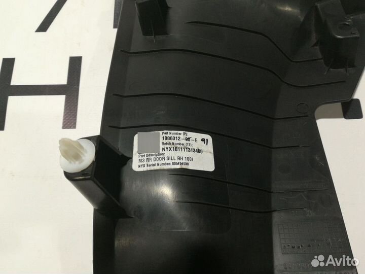 Накладка стойки С Tesla Model 3 2019 1086312-00-E