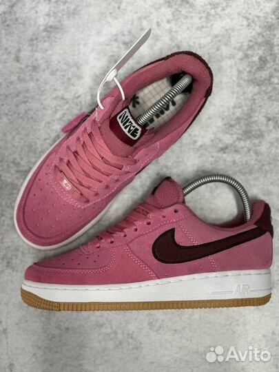 Nike Air Force 1 Low 07SE Desert Berry Gum розовые