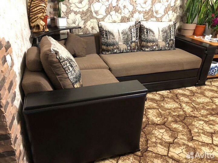 Угловой диван