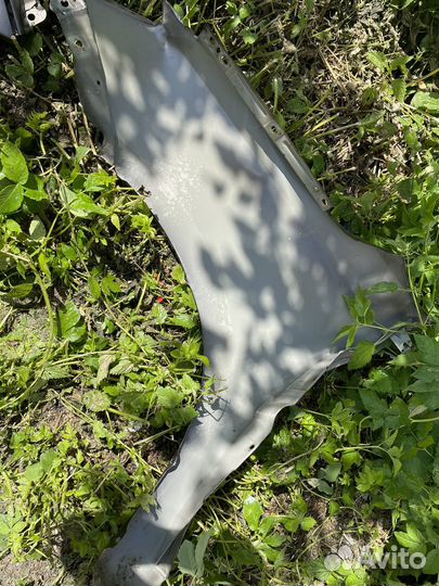 Крыло granta fl