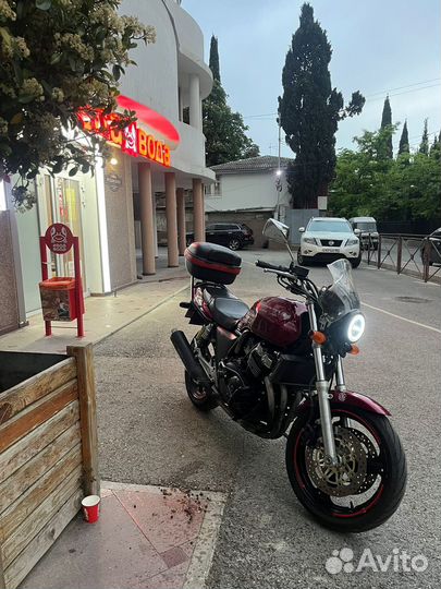Honda cb 400 super four