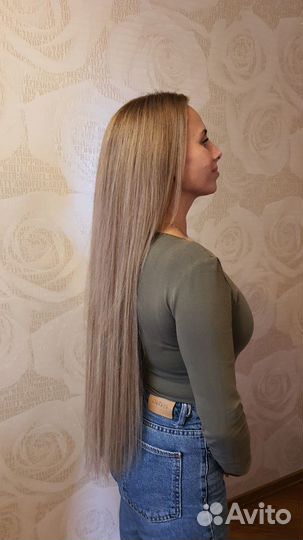 Модель на наращивание волос