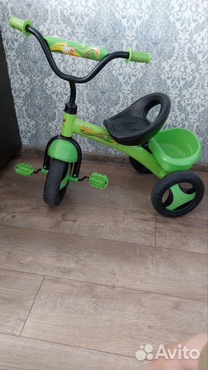 Трехколесный велосипед