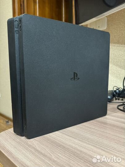 Sony playstation 4 slim