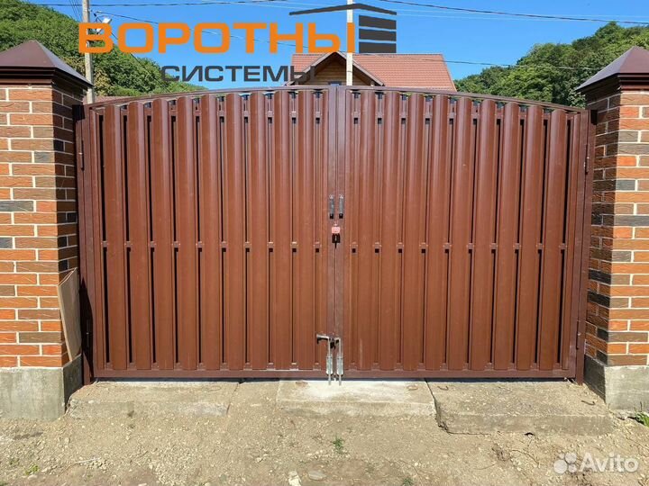 Ворота распашные с калиткой