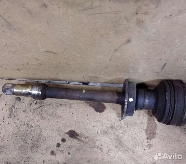 Полуось передняя правая Volkswagen Sharan 1.9