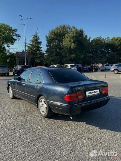 Mercedes-Benz E-класс 2.4 AT, 1998, 350 000 км