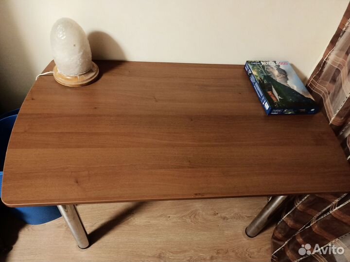 Кухонный стол