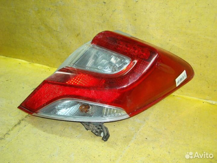 Стоп Toyota Vitz KSP130 (Правое)