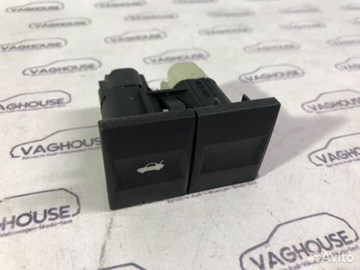 Кнопка багажника Ford Mondeo MK 3 2004