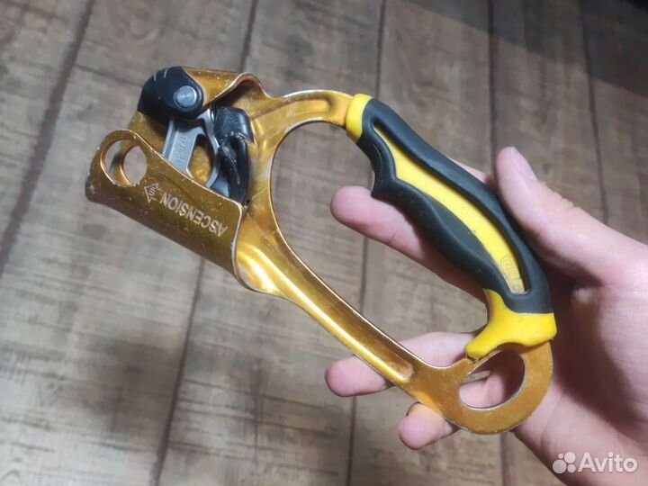 Petzl жумар правый