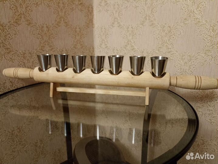 Шотница с рюмками