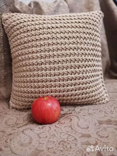 Декоративная подушка