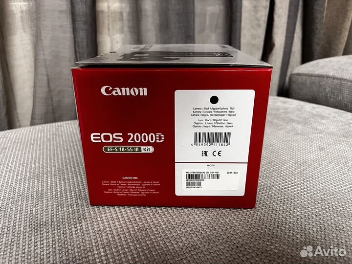 Canon eos 2000D kit 18 55mm