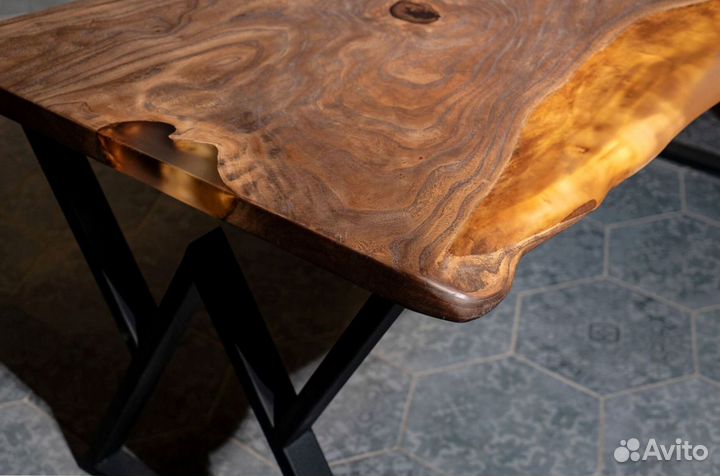 Дизайнерский стол обеденный из слэба